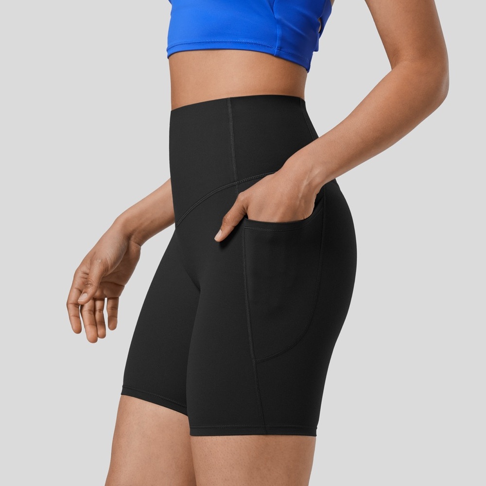 [Halara] NWT SoCinched High Waisted Tummy Control Biker Shorts 7'', L